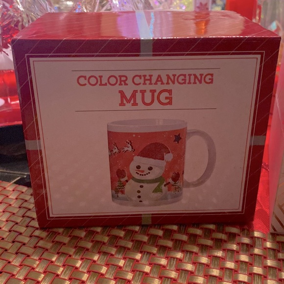 Christmas Winter Color Changing Mug - Picture 3 of 7